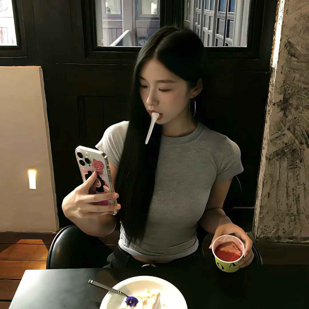 昨夜泪痕干